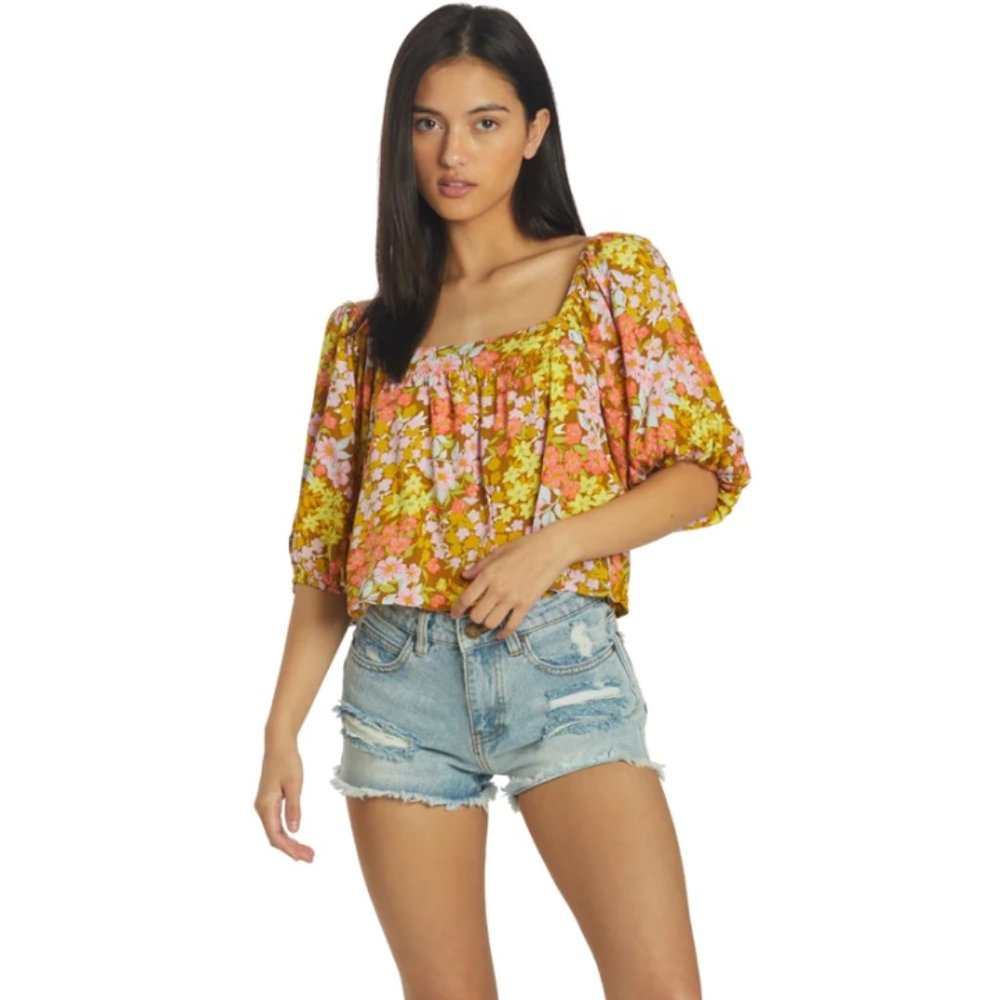 NWOT Billabong Floral Top